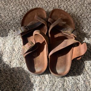 Size 9 mountain sole sandals